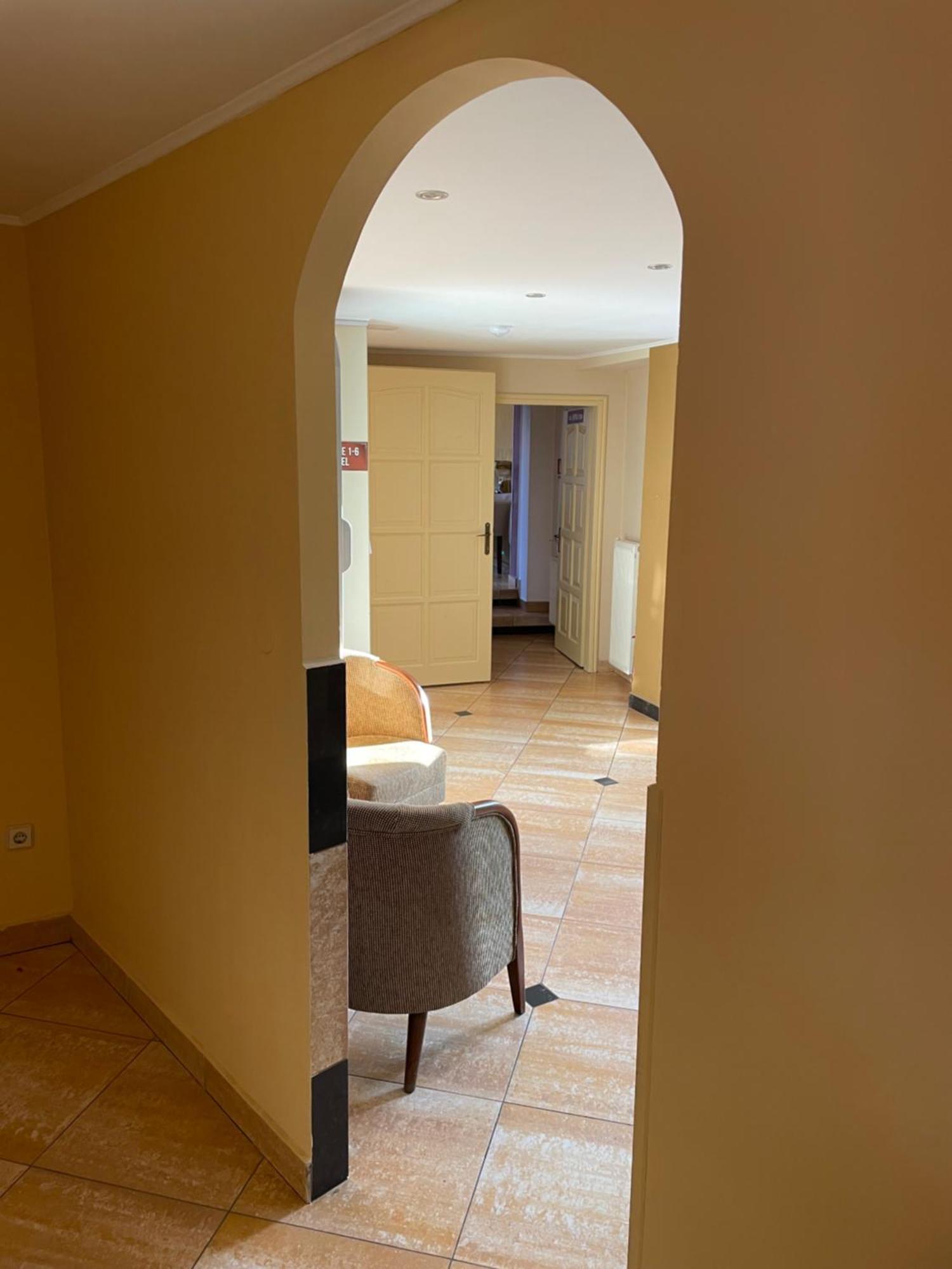 Hotel Sugas Sfantu Gheorghe  ภายนอก รูปภาพ